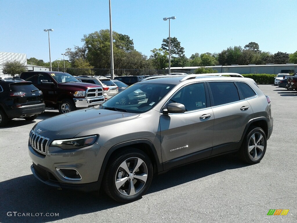 Light Brownstone Pearl 2019 Jeep Cherokee Limited Exterior Photo #126181068