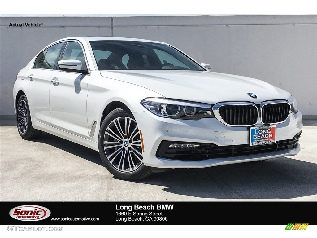 2018 5 Series 530i Sedan - Mineral White Metallic / Black photo #1