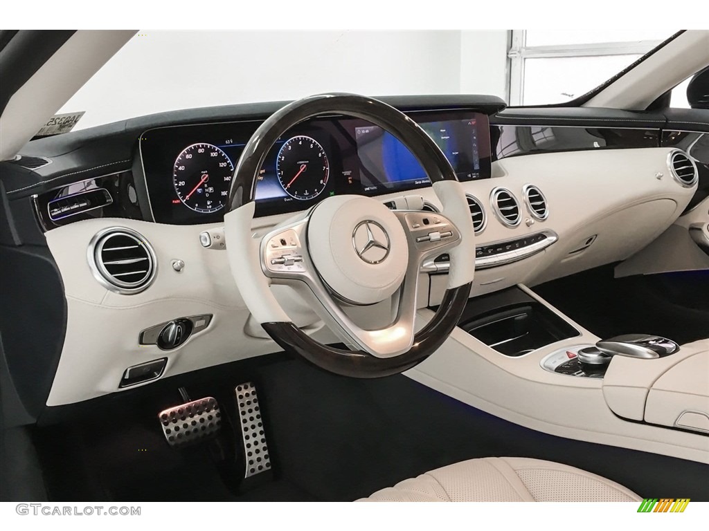 2018 Mercedes-Benz S 560 Cabriolet designo Porcelain/Deep Sea Blue Dashboard Photo #126196416