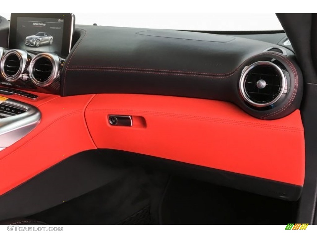 2018 Mercedes-Benz AMG GT C Roadster Red Pepper/Black Dashboard Photo #126197051