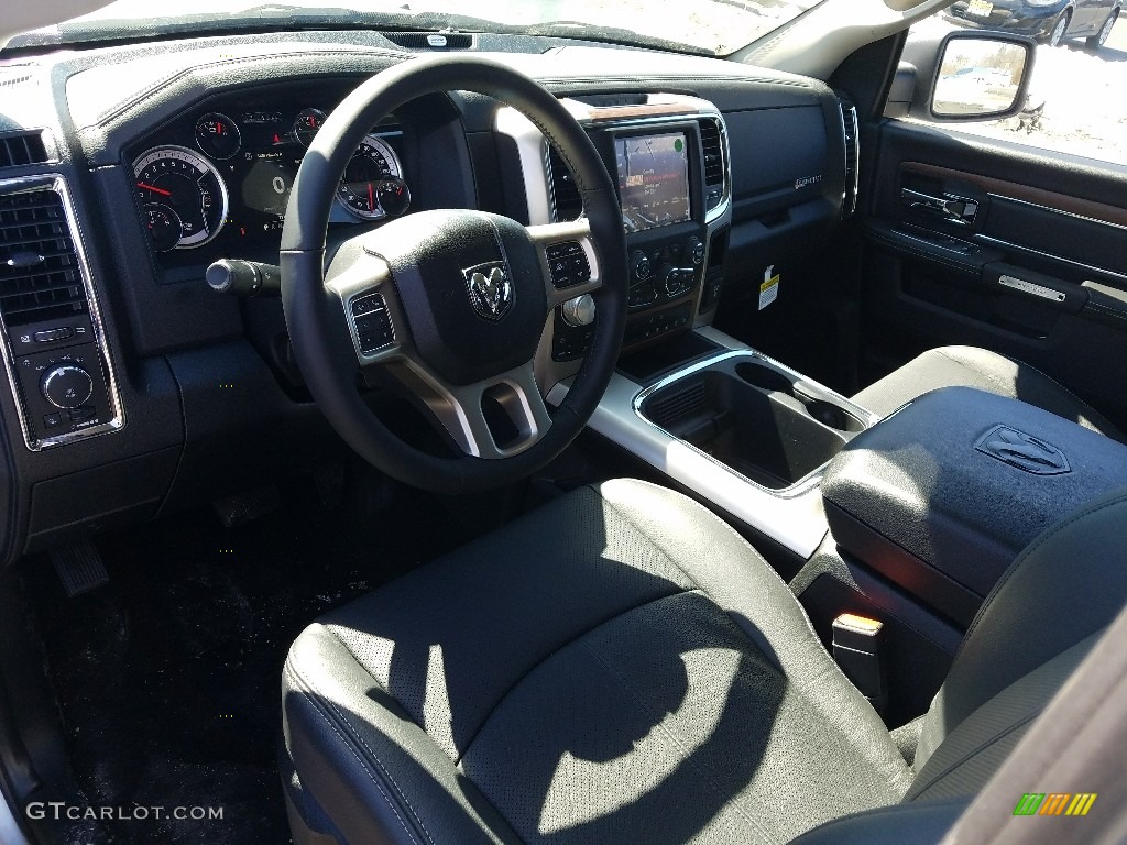 2018 1500 Laramie Crew Cab 4x4 - Bright Silver Metallic / Black photo #7