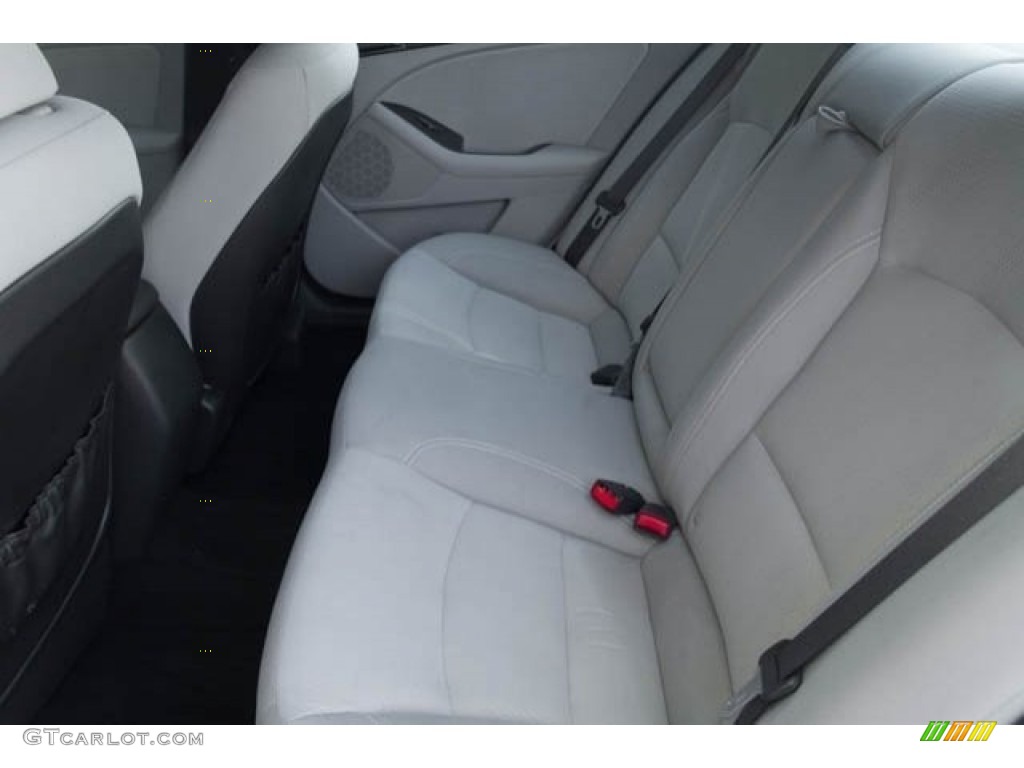 2012 Optima LX - Bright Silver / Gray photo #4