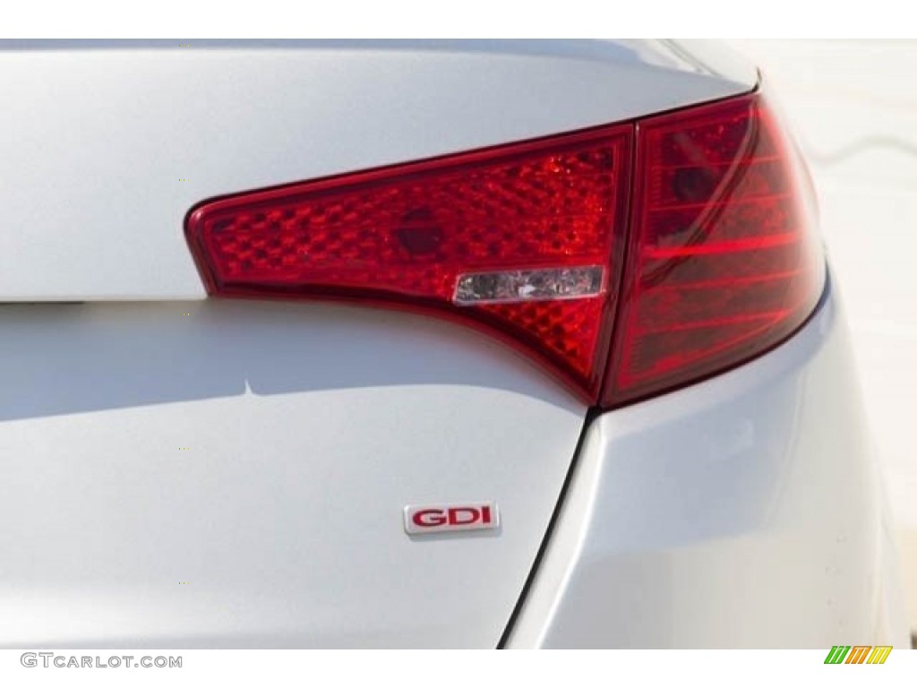 2012 Optima LX - Bright Silver / Gray photo #12