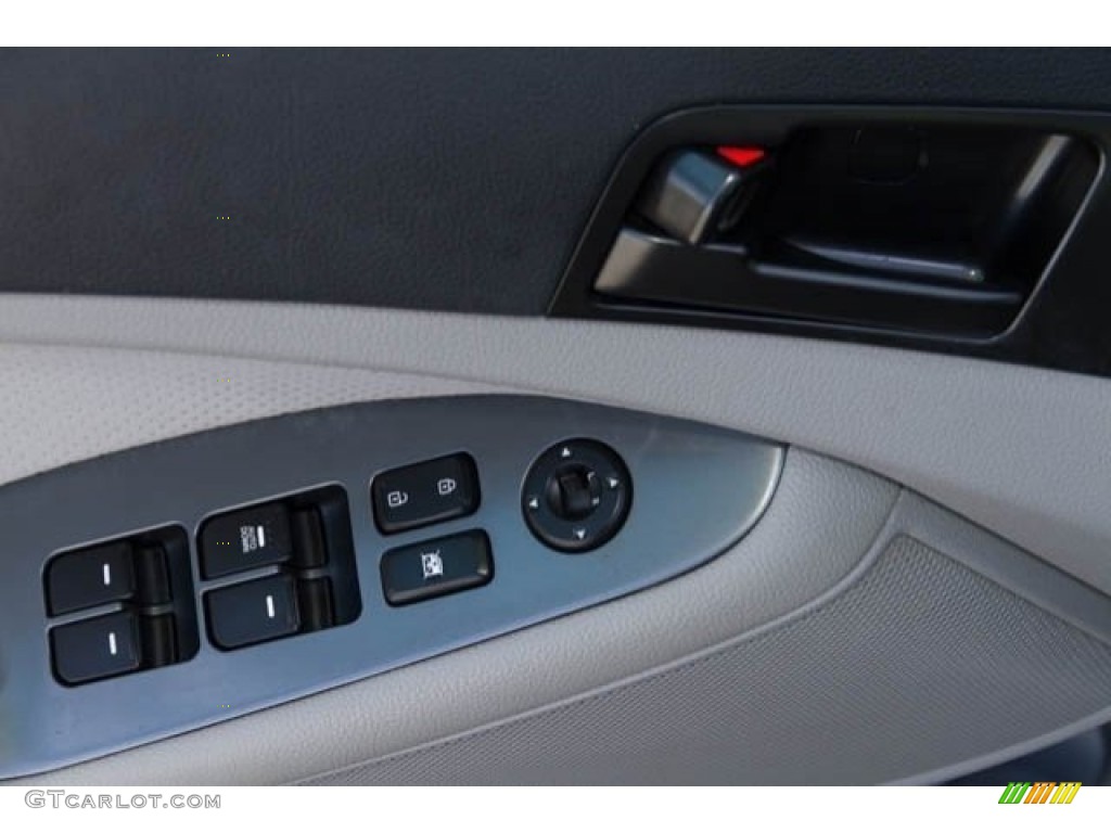 2012 Optima LX - Bright Silver / Gray photo #25