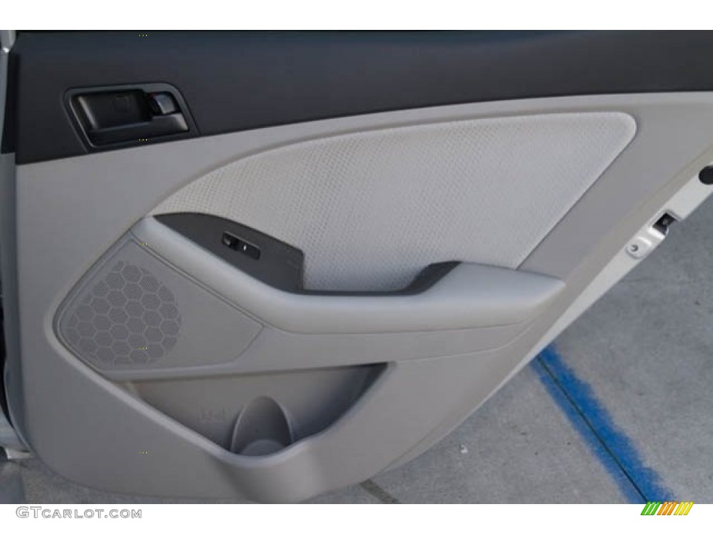 2012 Optima LX - Bright Silver / Gray photo #27
