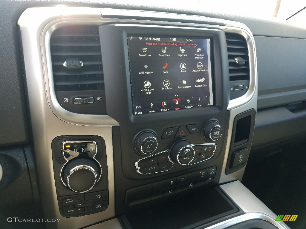 2018 1500 Big Horn Crew Cab 4x4 - Bright Silver Metallic / Black/Diesel Gray photo #10
