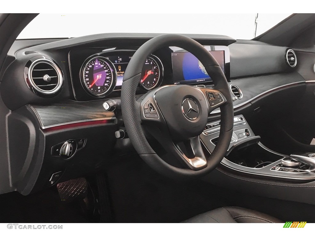 2018 E 400 4Matic Sedan - Black / Black photo #5