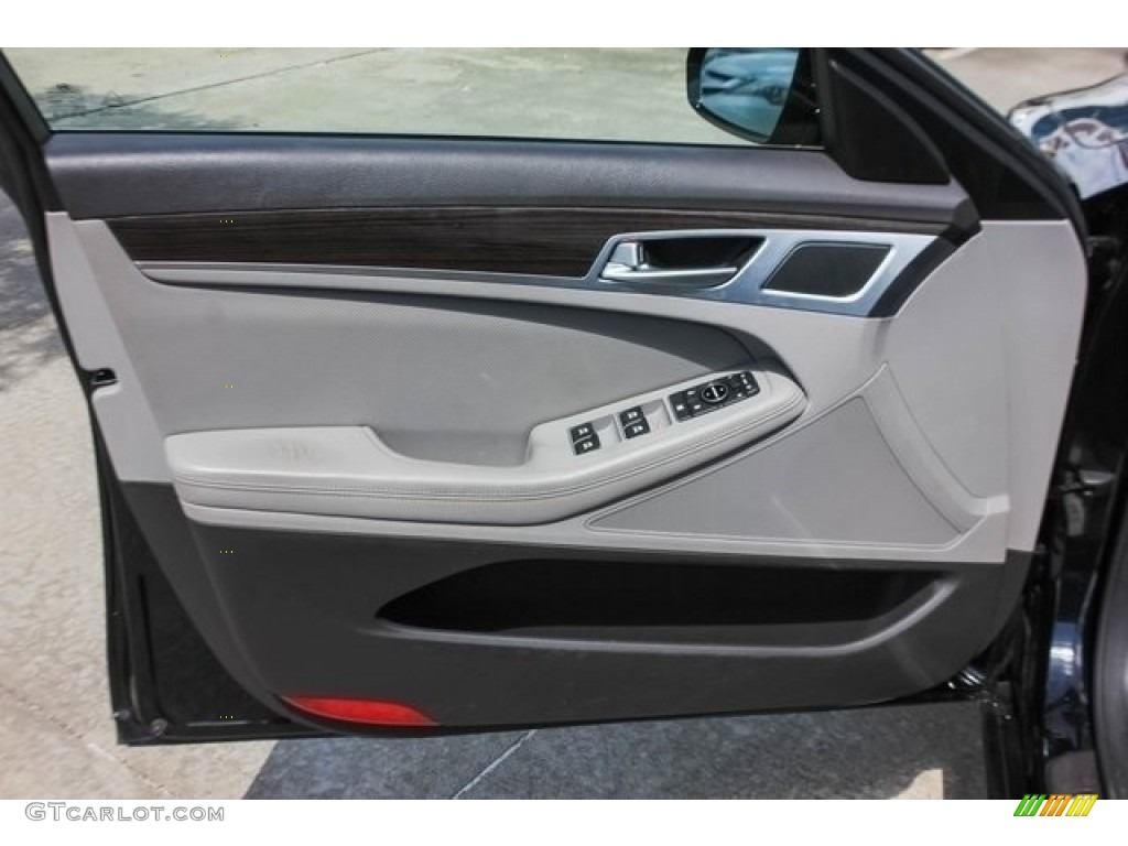 2015 Genesis 3.8 Sedan - Caspian Black / Gray photo #15