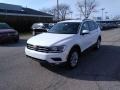 Pure White - Tiguan S 4MOTION Photo No. 2
