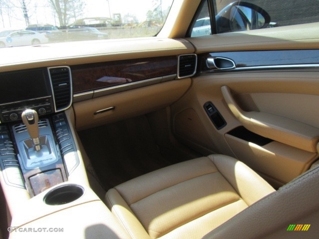 2011 Panamera 4 - Yachting Blue Metallic / Luxor Beige photo #14