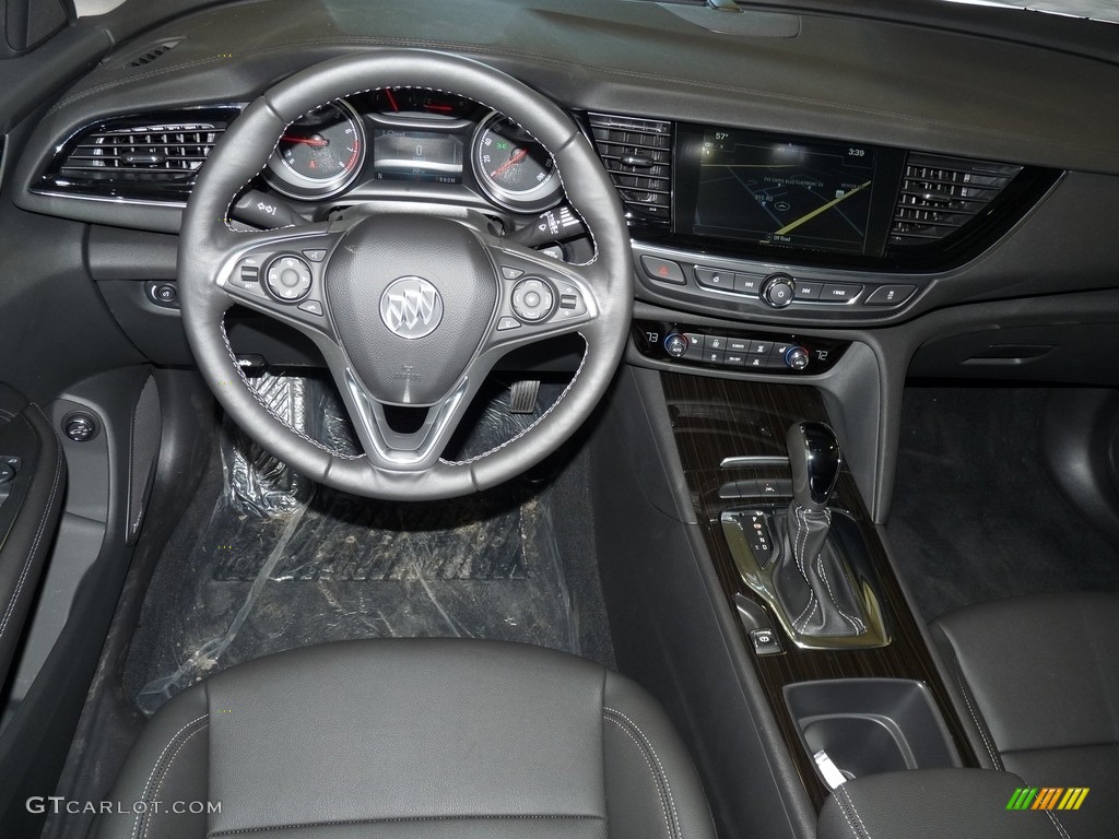 2018 Buick Regal TourX Essence AWD Dashboard Photos