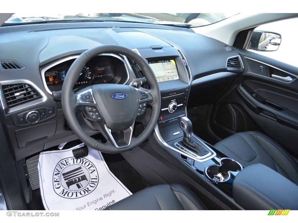 Ebony Interior 2018 Ford Edge Titanium Photo #126237936