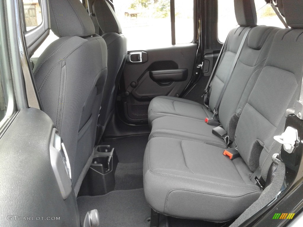 2018 Jeep Wrangler Unlimited Sport 4x4 Rear Seat Photo #126239247
