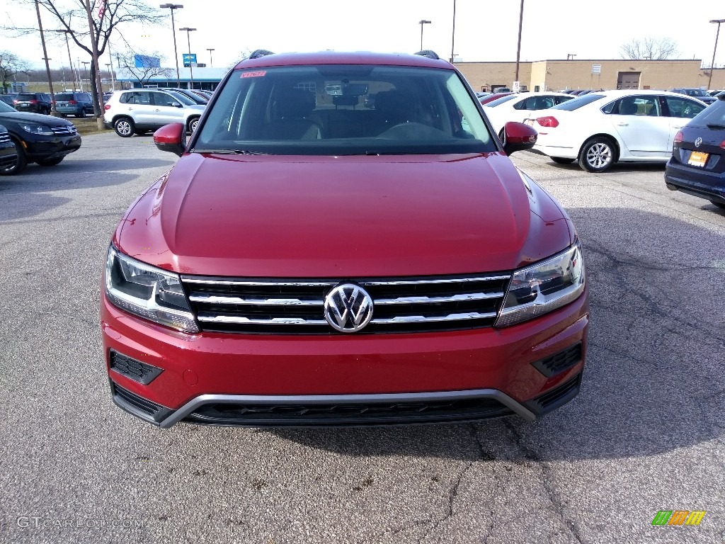 2018 Tiguan S 4MOTION - Cardinal Red Metallic / Titan Black photo #1