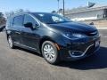 2018 Brilliant Black Crystal Pearl Chrysler Pacifica Touring L  photo #1