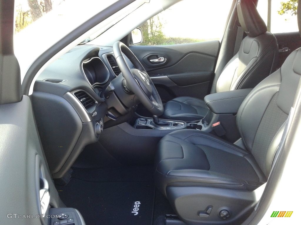 2019 Jeep Cherokee Latitude Plus Front Seat Photo #126240021