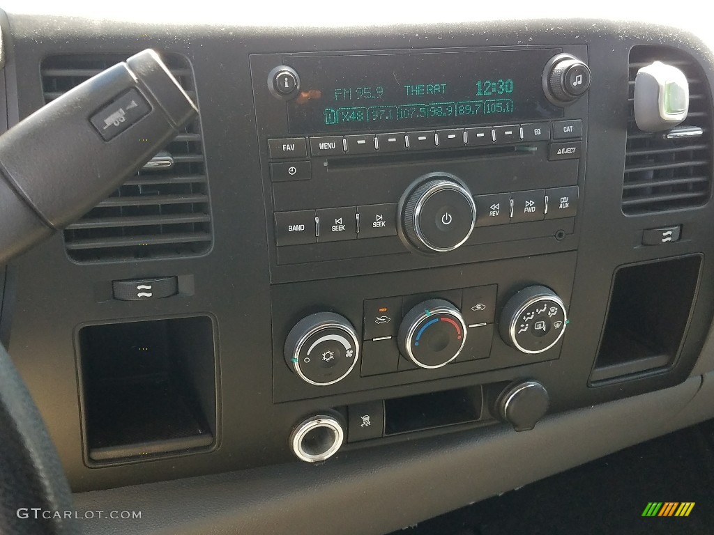 2011 Silverado 1500 LS Extended Cab - Sheer Silver Metallic / Dark Titanium photo #4