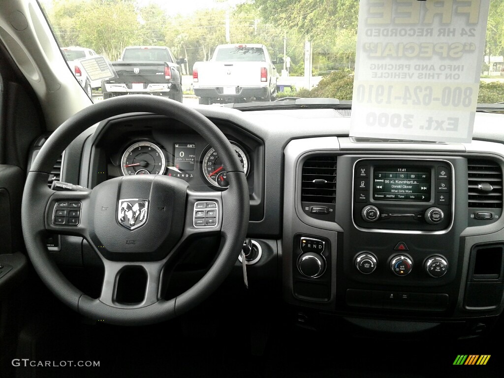 2018 Ram 1500 Express Crew Cab Black/Diesel Gray Dashboard Photo #126243009
