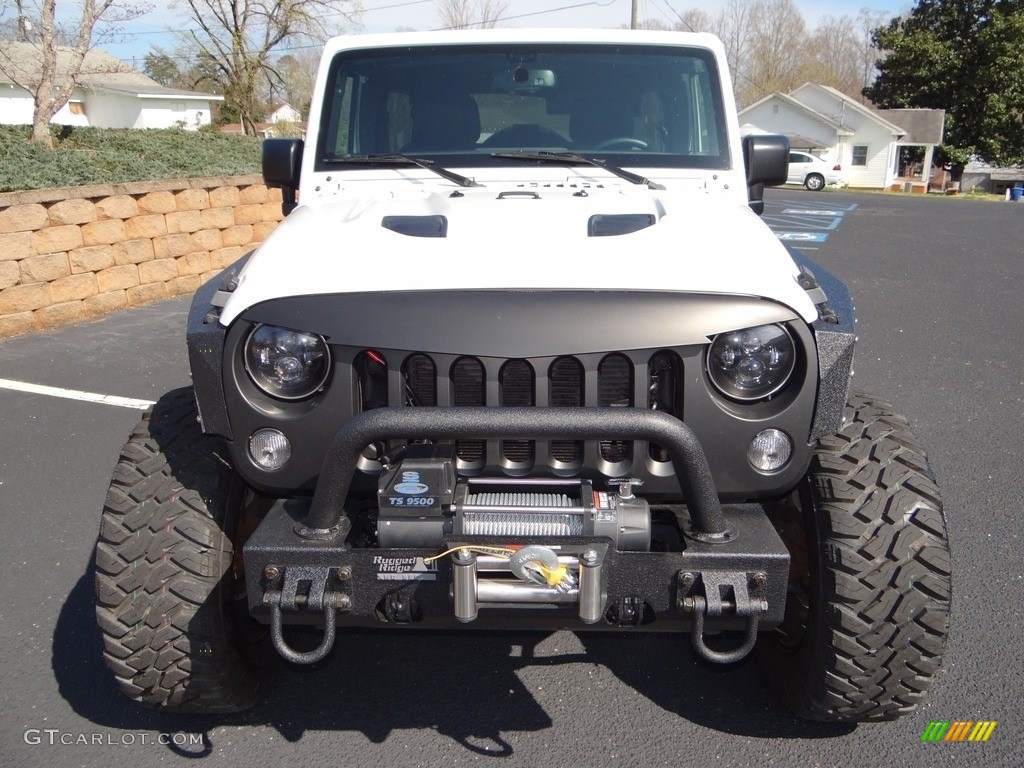 2016 Wrangler Unlimited Rubicon 4x4 - Bright White / Black photo #14