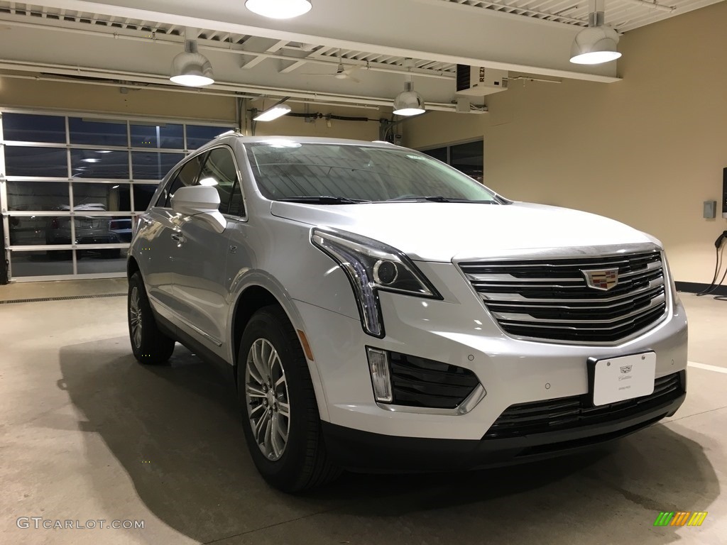 2018 XT5 Luxury AWD - Radiant Silver Metallic / Jet Black photo #1