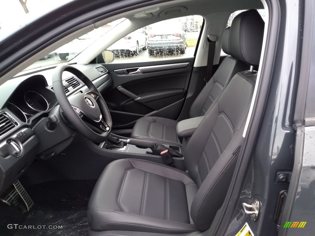 2018 Passat R-Line - Urano Gray / Titan Black photo #3