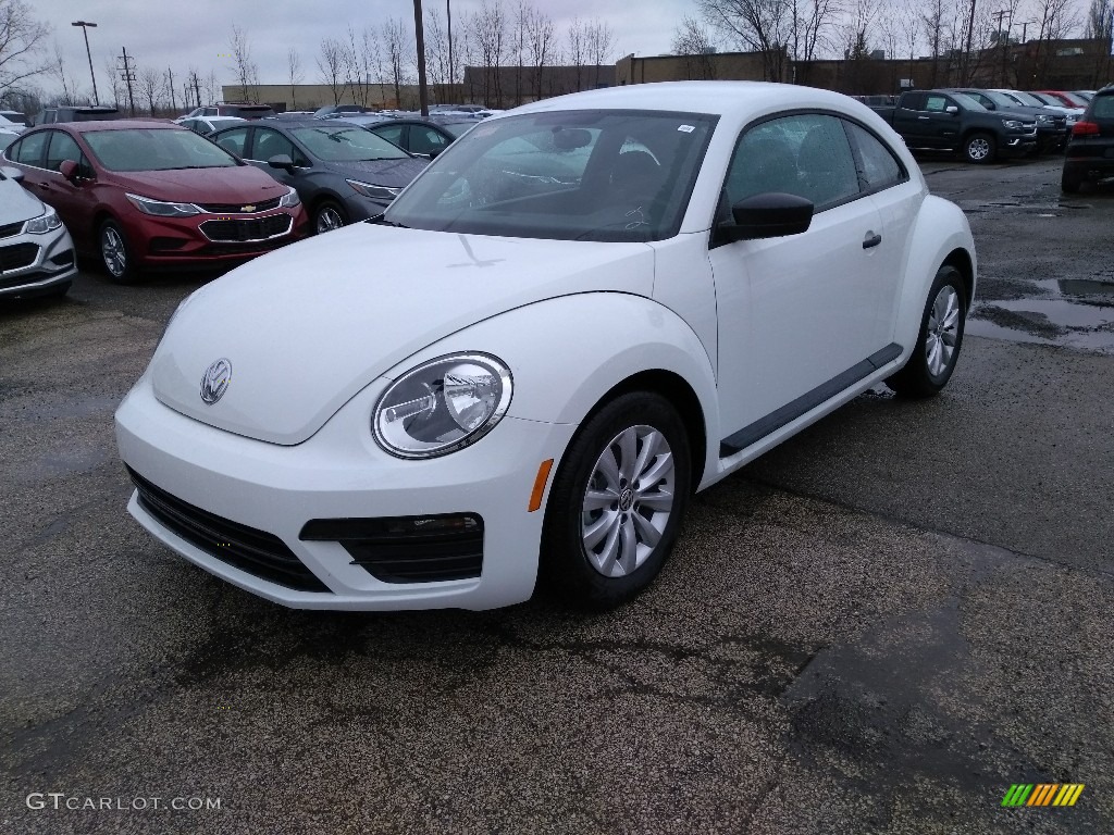Pure White 2018 Volkswagen Beetle S Exterior Photo #126253642