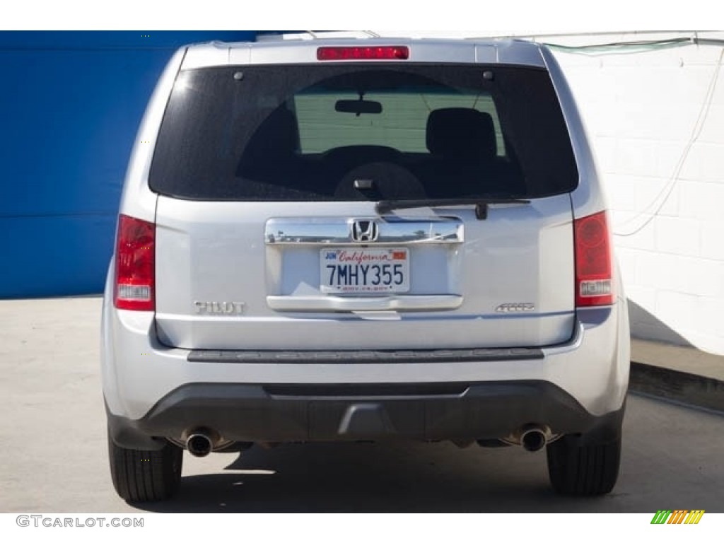 2015 Pilot EX 4WD - Alabaster Silver Metallic / Gray photo #9