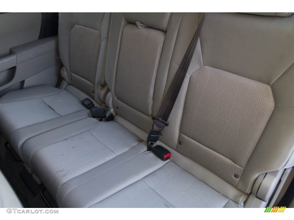 2015 Pilot EX 4WD - Alabaster Silver Metallic / Gray photo #16