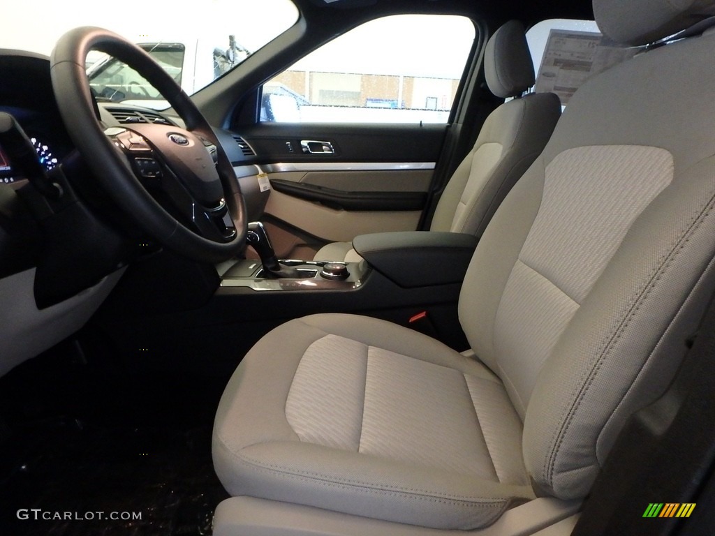 2018 Explorer 4WD - Blue Metallic / Medium Stone photo #6