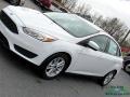 2018 Oxford White Ford Focus SE Sedan  photo #29