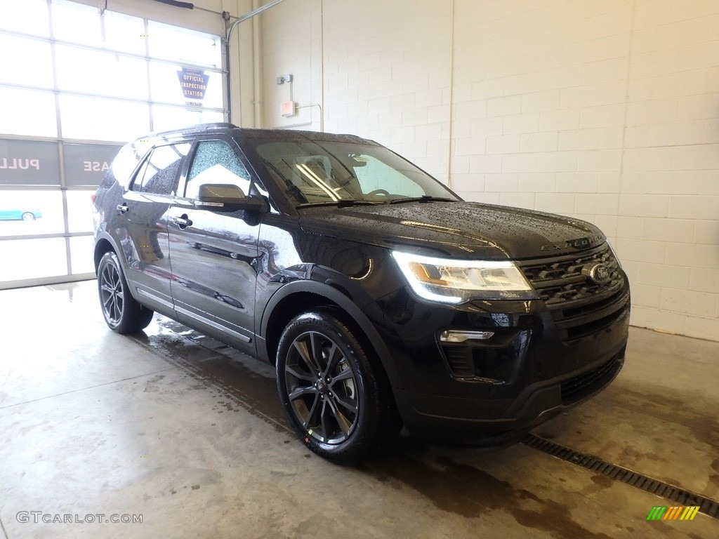 2018 Explorer XLT 4WD - Shadow Black / Ebony Black photo #1