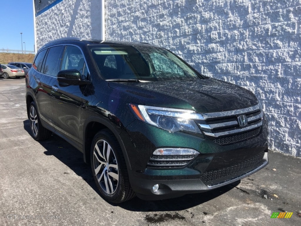 2018 Pilot Touring AWD - Black Forest Pearl / Beige photo #1