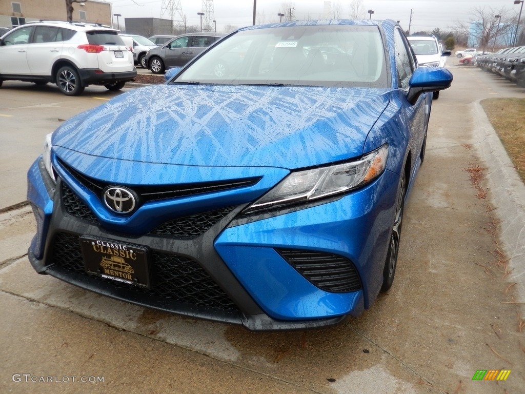 2018 Blue Streak Metallic Toyota Camry Se 126277068