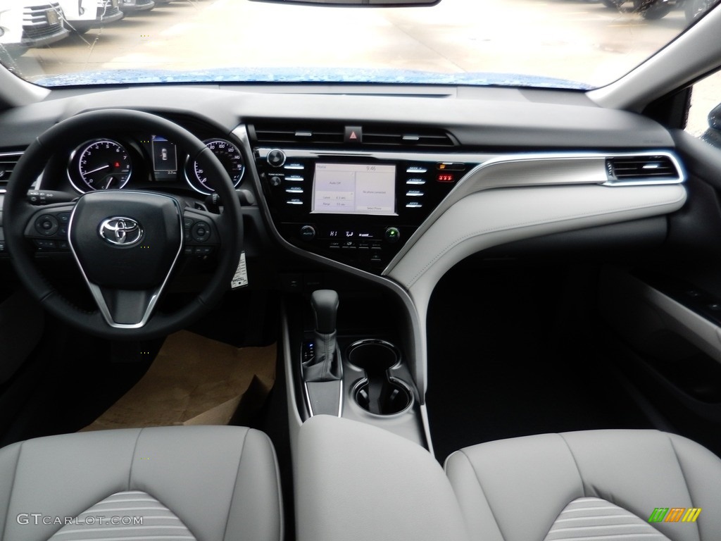 2018 Camry SE - Blue Streak Metallic / Ash photo #5