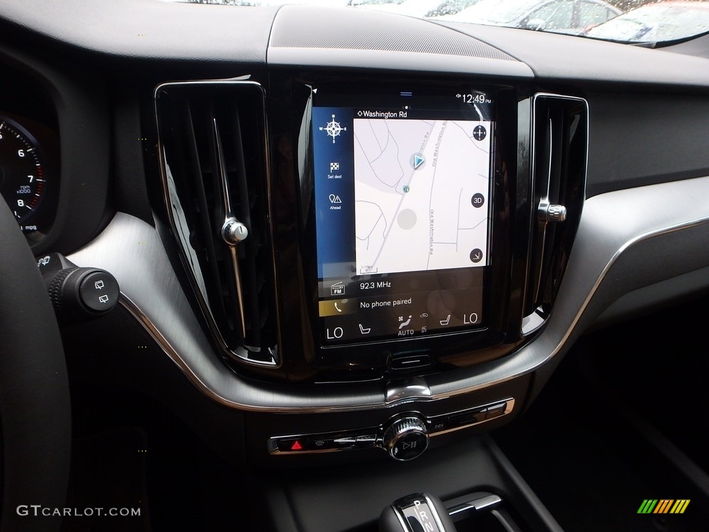 2018 XC60 T5 AWD Momentum - Denim Blue Metallic / Amber photo #14