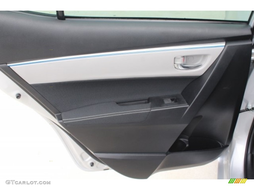 2016 Corolla LE - Classic Silver Metallic / Steel Blue photo #23