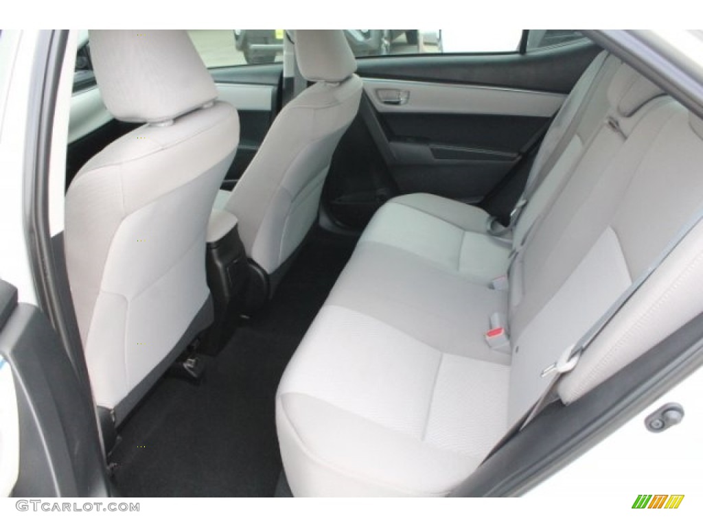 2016 Corolla LE - Classic Silver Metallic / Steel Blue photo #24