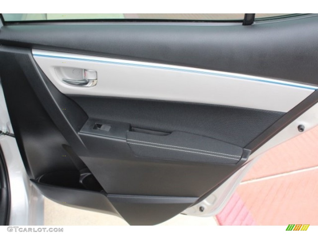 2016 Corolla LE - Classic Silver Metallic / Steel Blue photo #28