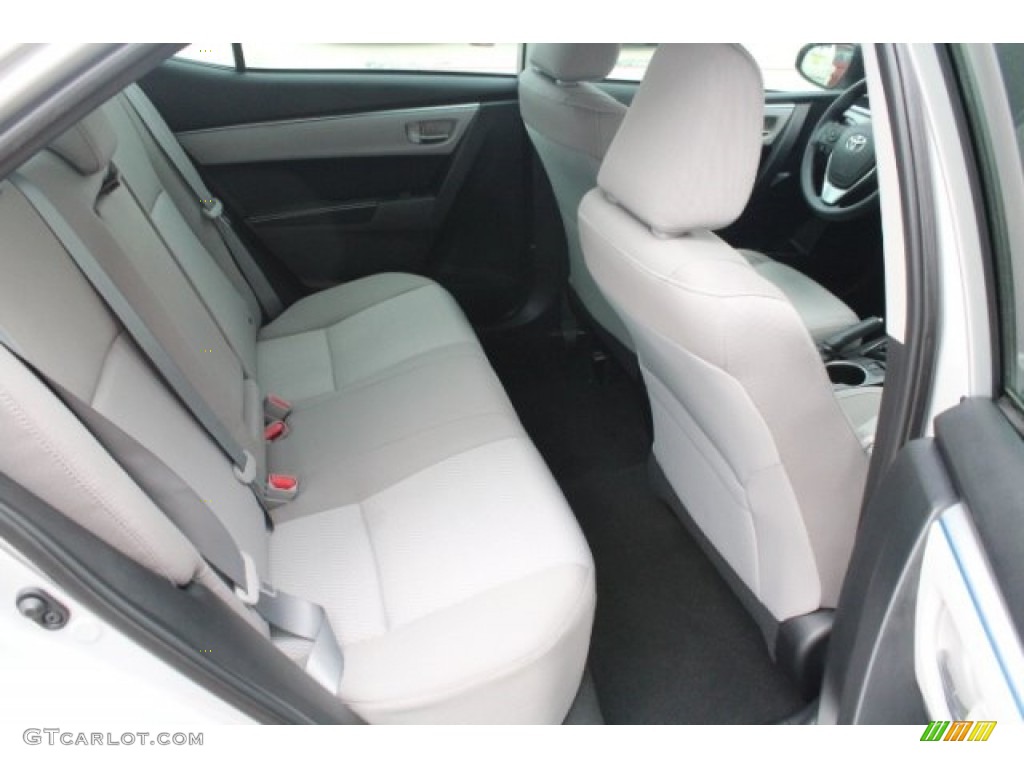 2016 Corolla LE - Classic Silver Metallic / Steel Blue photo #29