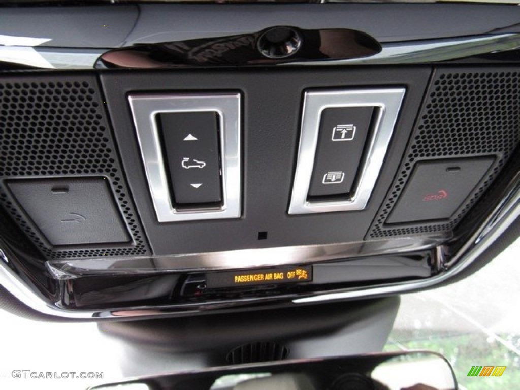 2018 Range Rover Velar R Dynamic SE - Fuji White / Light Oyster/Ebony photo #36