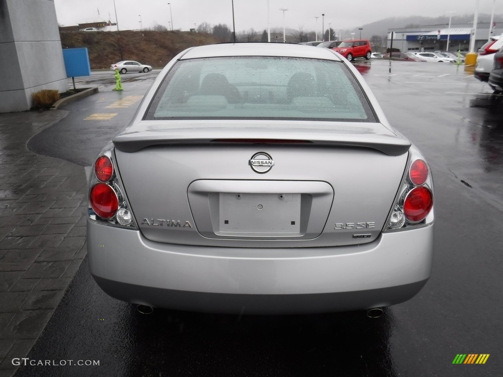 2005 Altima 3.5 SL - Sheer Silver Metallic / Frost Gray photo #10