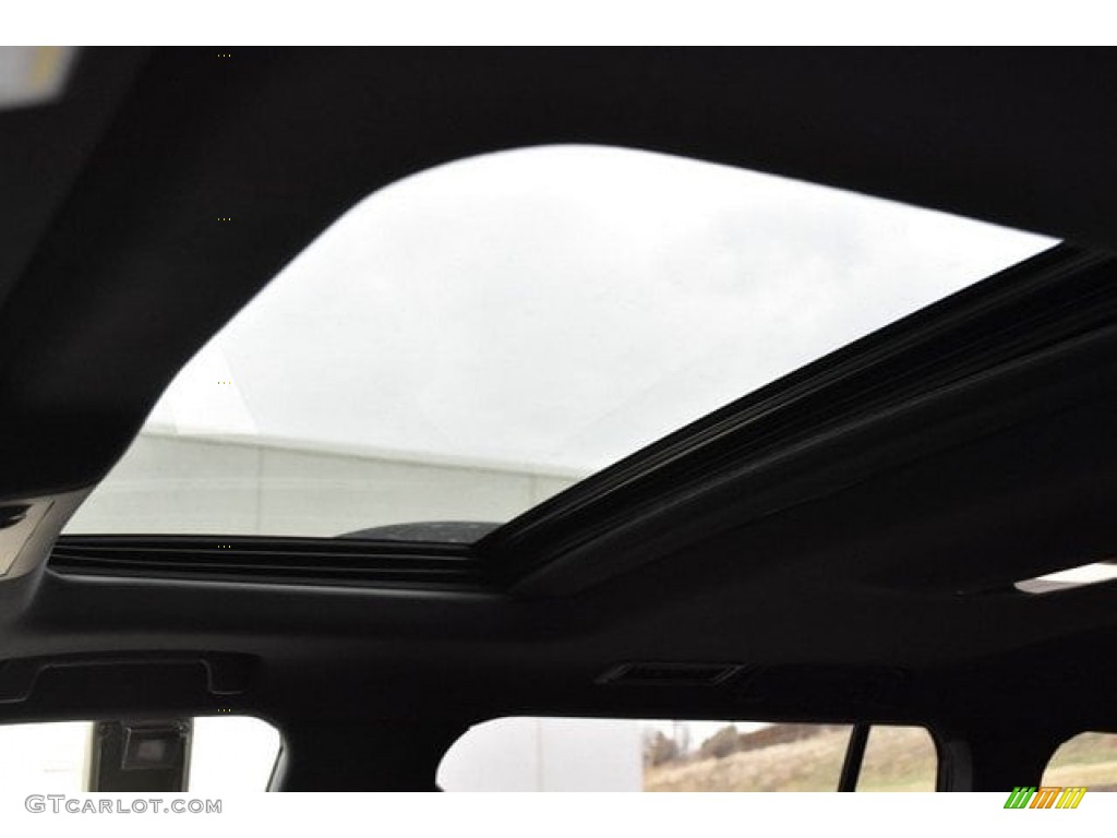 2018 Toyota Land Cruiser 4WD Sunroof Photos