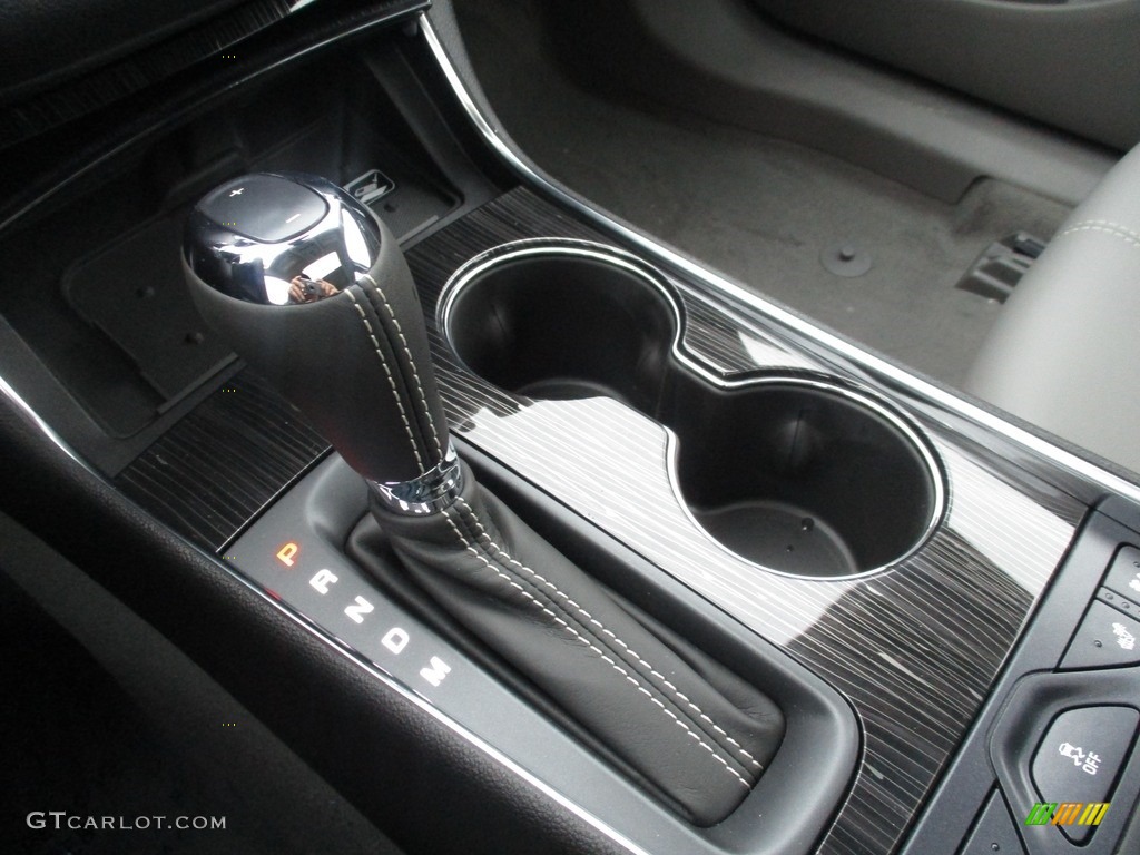 2018 Impala Premier - Iridescent Pearl Tricoat / Jet Black/Dark Titanium photo #19