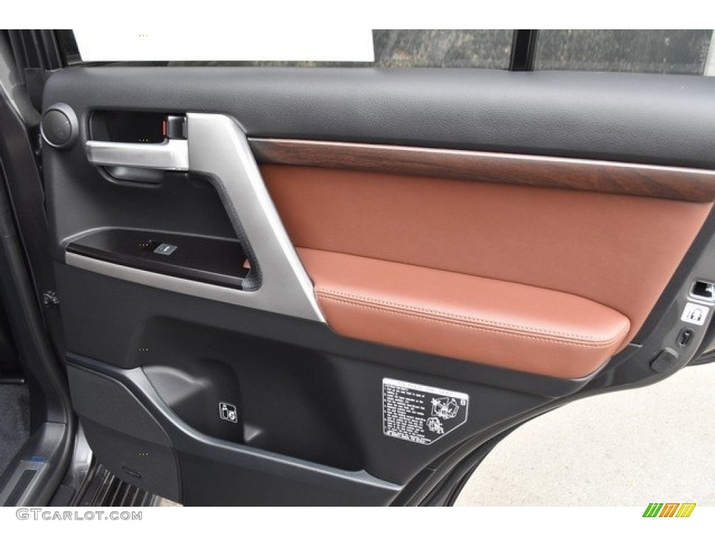 2018 Toyota Land Cruiser 4WD Door Panel Photos