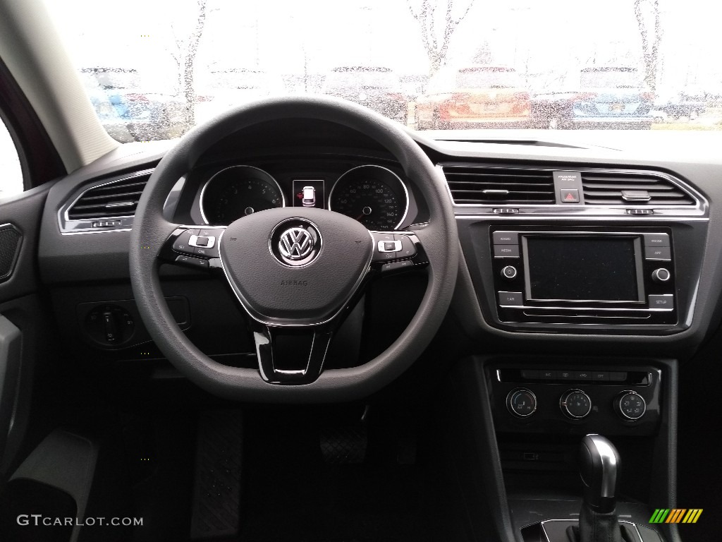 2018 Volkswagen Tiguan S 4MOTION Titan Black Dashboard Photo #126306914