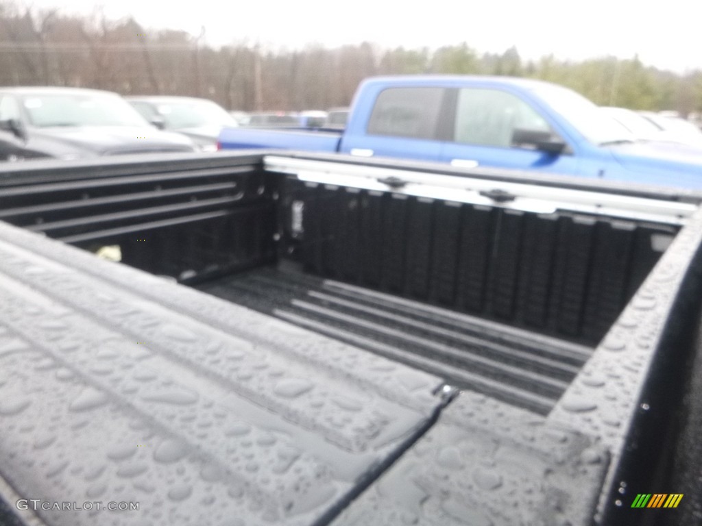 2018 1500 Sport Crew Cab 4x4 - Brilliant Black Crystal Pearl / Black photo #12