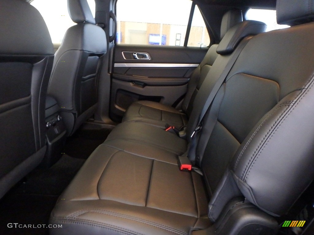 2018 Explorer XLT 4WD - Shadow Black / Ebony Black photo #7
