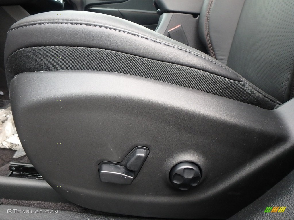 2019 Jeep Cherokee Trailhawk Elite 4x4 Controls Photo #126321366