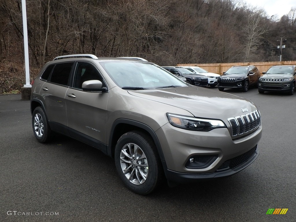 Light Brownstone Pearl 2019 Jeep Cherokee Latitude Plus 4x4 Exterior Photo #126323655