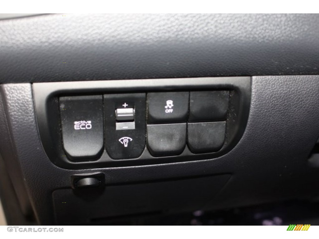 2013 Rio LX Sedan - Bright Silver / Black photo #18